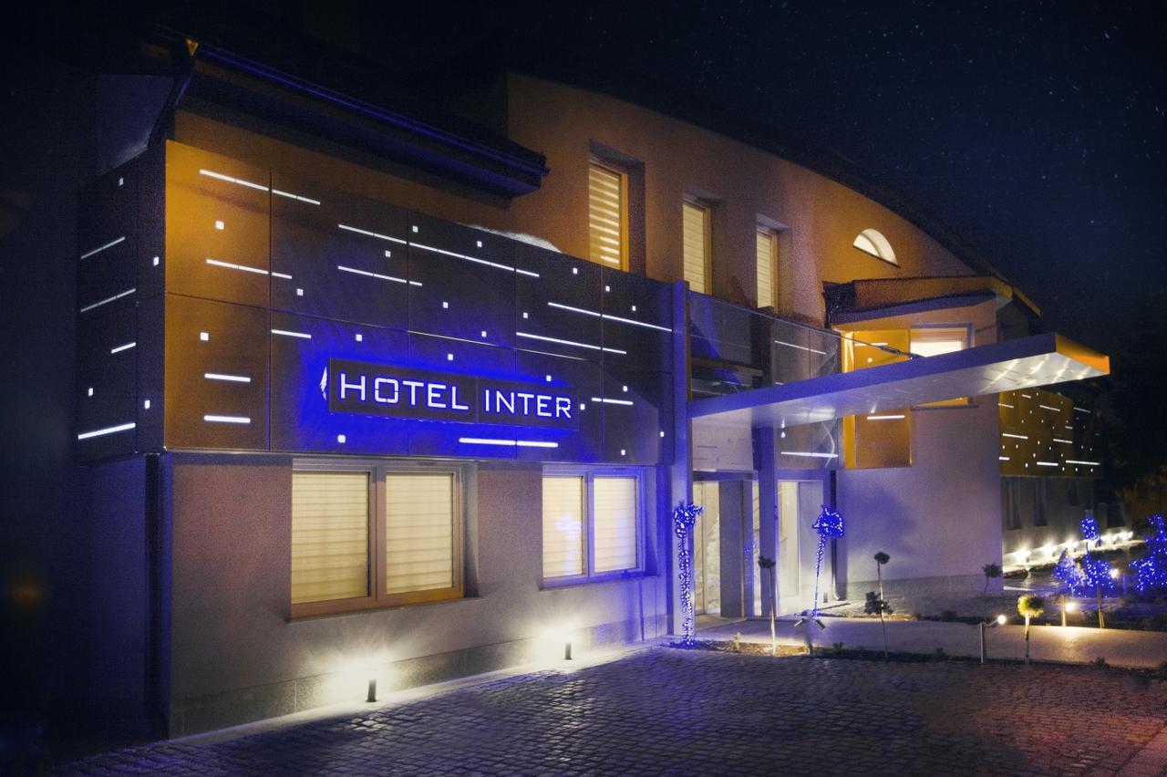 Hotel Inter Bielany Wrocławskie Exterior foto
